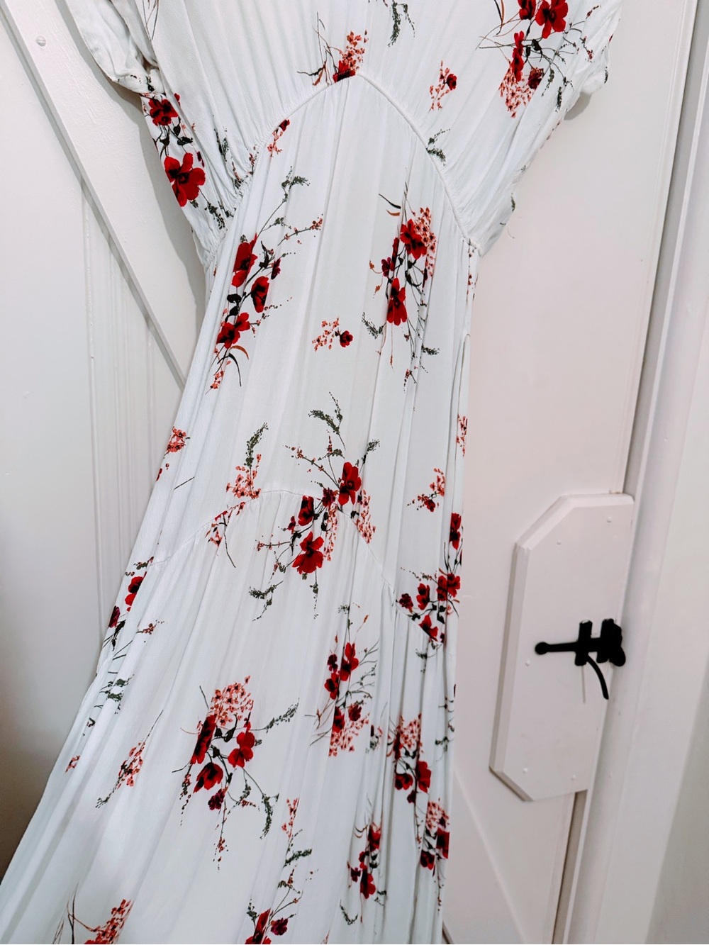 Taylor White Maxi Dress with Red Floral Print - Picture 3 of 5